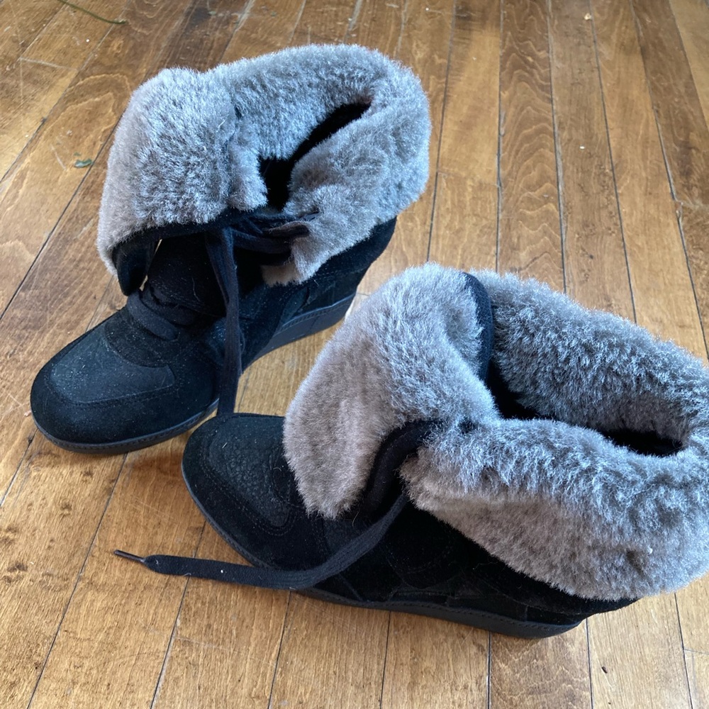 Ash furry wedge tennis shoes size 6